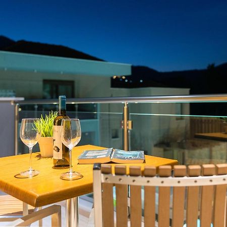Mary'S Luxury Apartment Chrysi Ammoudia Bagian luar foto