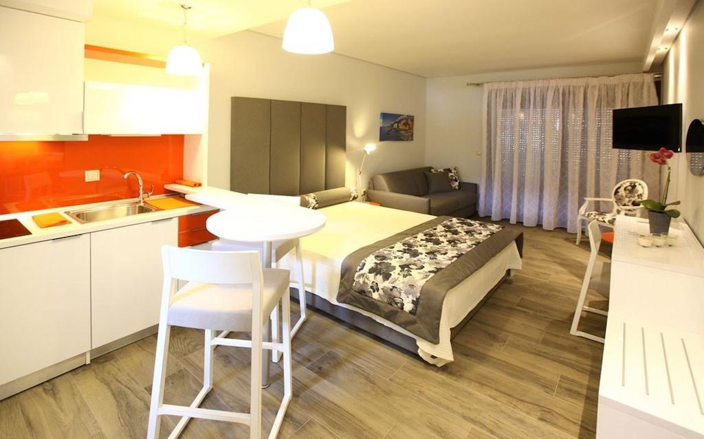 Mary'S Luxury Apartment Chrysi Ammoudia Ruang foto